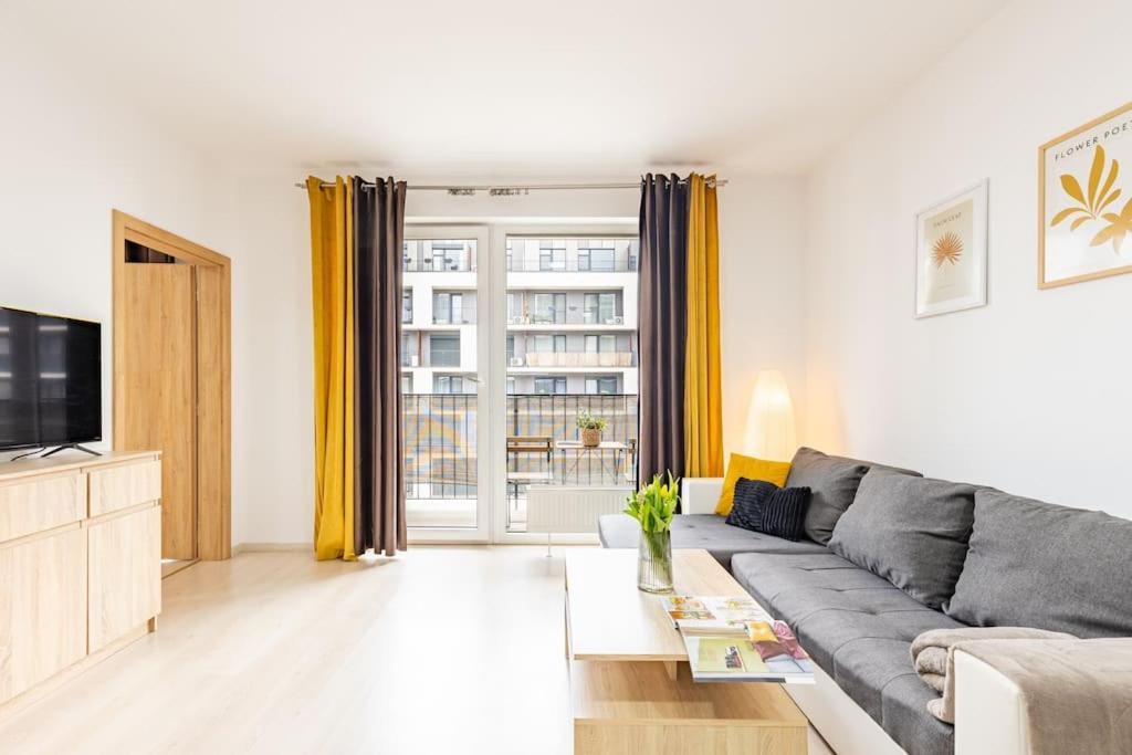 Cityscape Oasis: Active Studio Heaven Bratislava Buitenkant foto